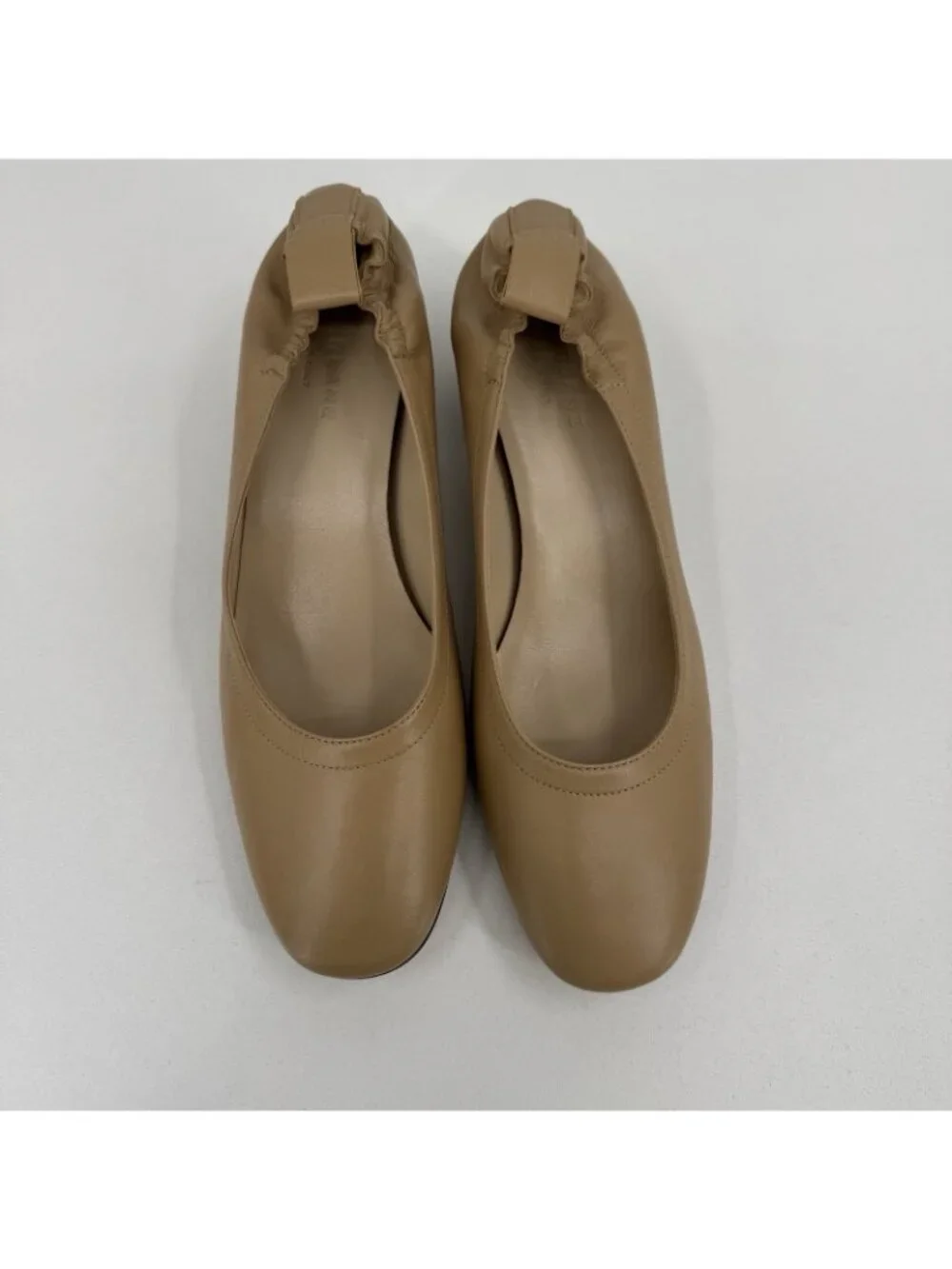 Everlane Italian Leather Day Heel Light Taupe 9 Women's Elastic Back Comfort